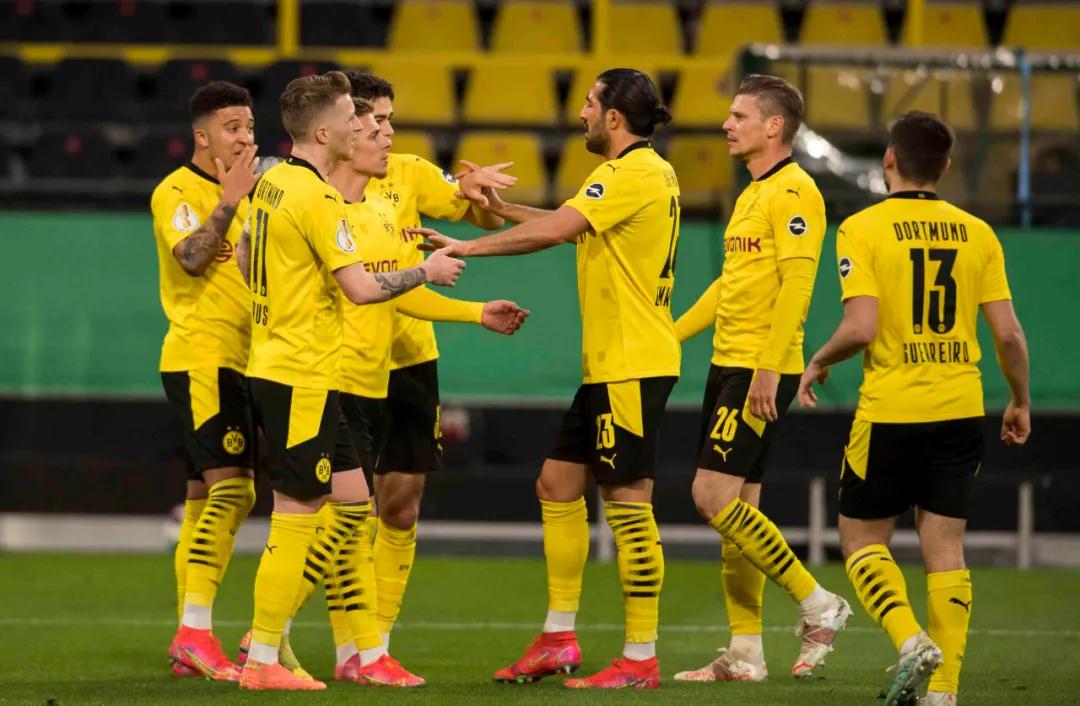 نتيجة مباراة الأهلي والزمالكتفاصيل المواجهة الكبرى بين قطبي الكرة المصرية