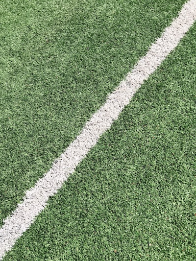 مشاهدة مباراة ليفربول وأستون فيلا الآندليل شامل للمشاهدة المباشرة