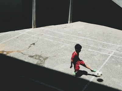 ما هي القنوات الناقلة لمباراة الأهلي والهلال السوداني اليوم؟